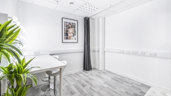 Photo Studio Hire Make Up Styling Room South East London
