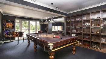 Games Room Pool Table LARGE Film Location Space Hire