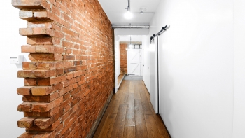 Photo Studio Hire London - Modern Loft Style Apartment - Hallway