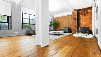 Photo Studio Hire Space London - Riverside Warehouse Conversion Apartment