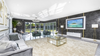 UK Best Luxury Mansion Gold Decor Living Room Film Location Space Hire London