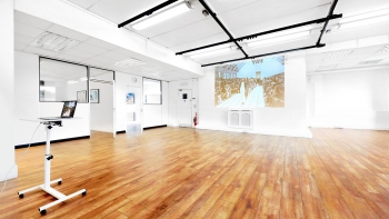 Event Conference Venue Space Hire Projector - East London Canary Wharf