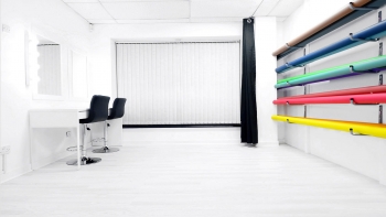 Video Studio Hire London - Changing Area and Backdrop Colours